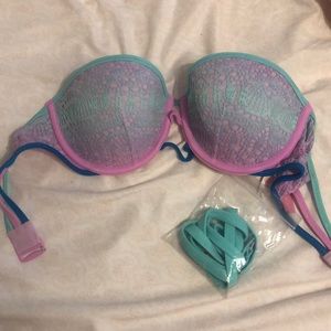 Victoria’s Secret swim top 34 c brand new